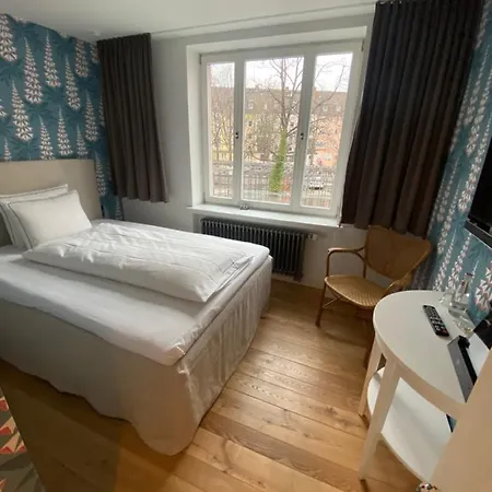 Renthof 3*