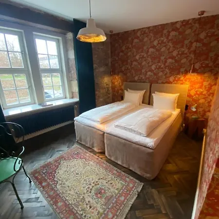 Renthof 3*